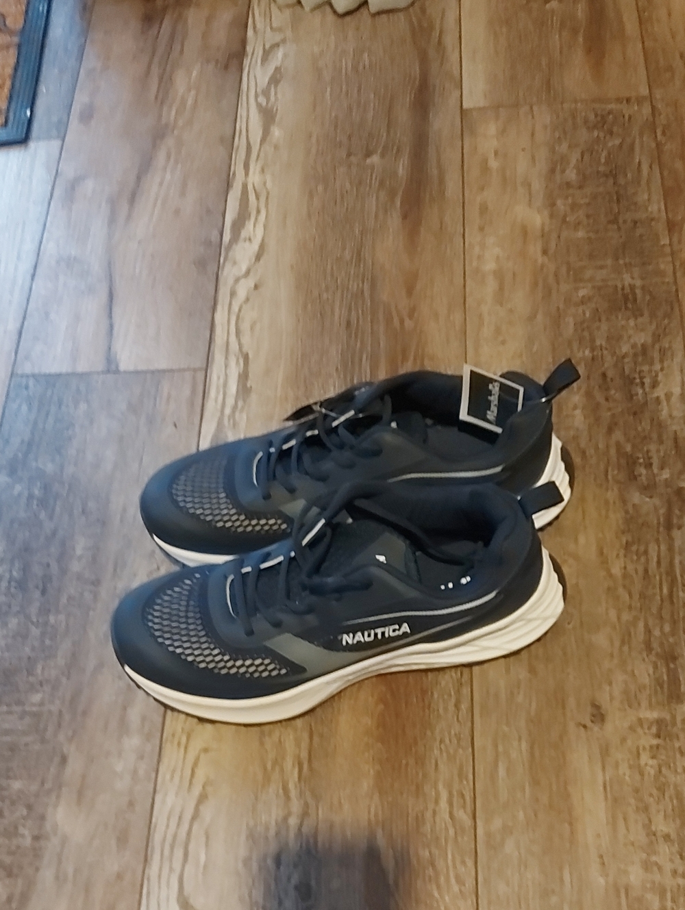 Nautica Men's Navy and White Athletic Sneakers